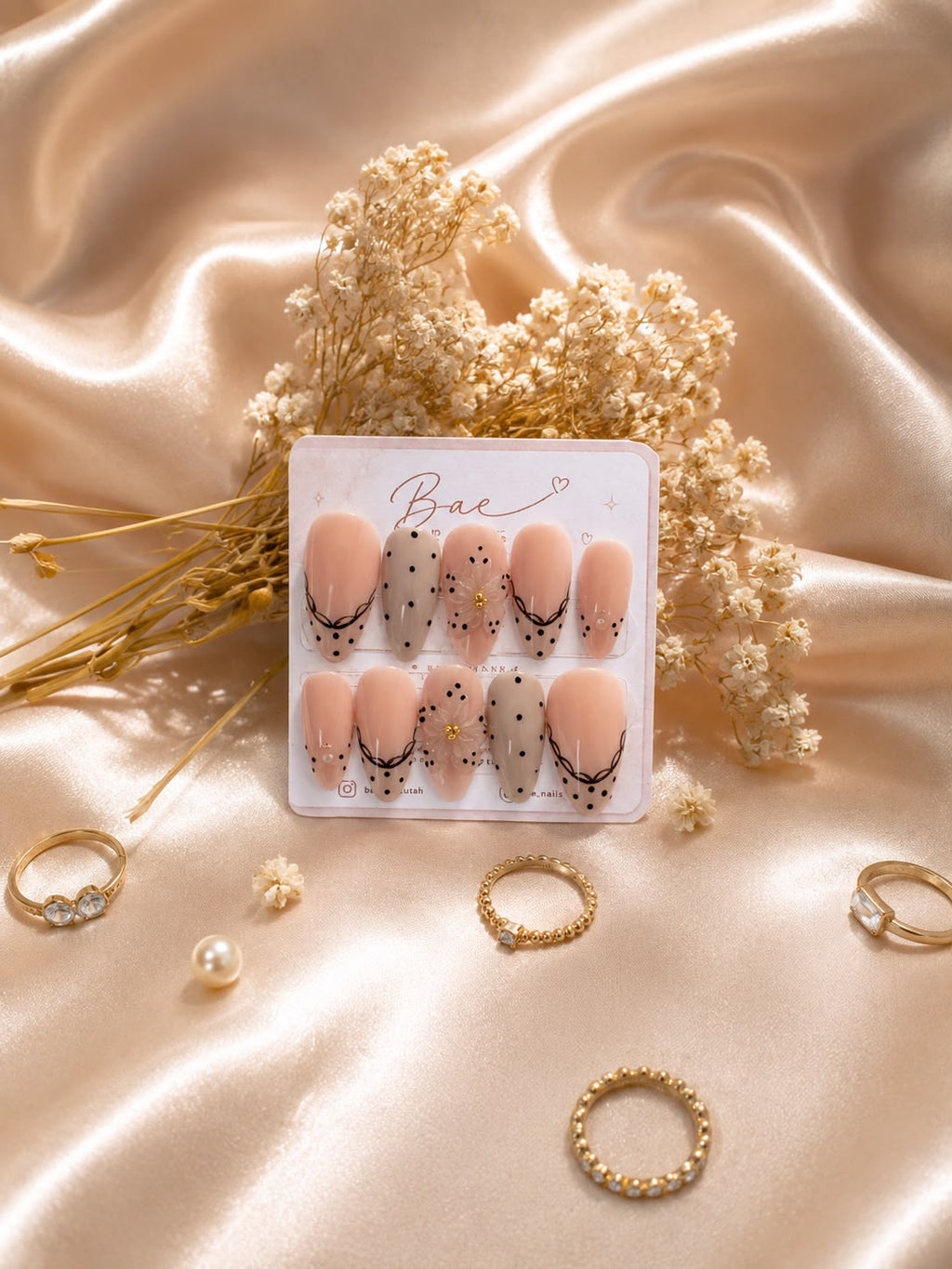 Noir Petals press-on nails - additional product photo