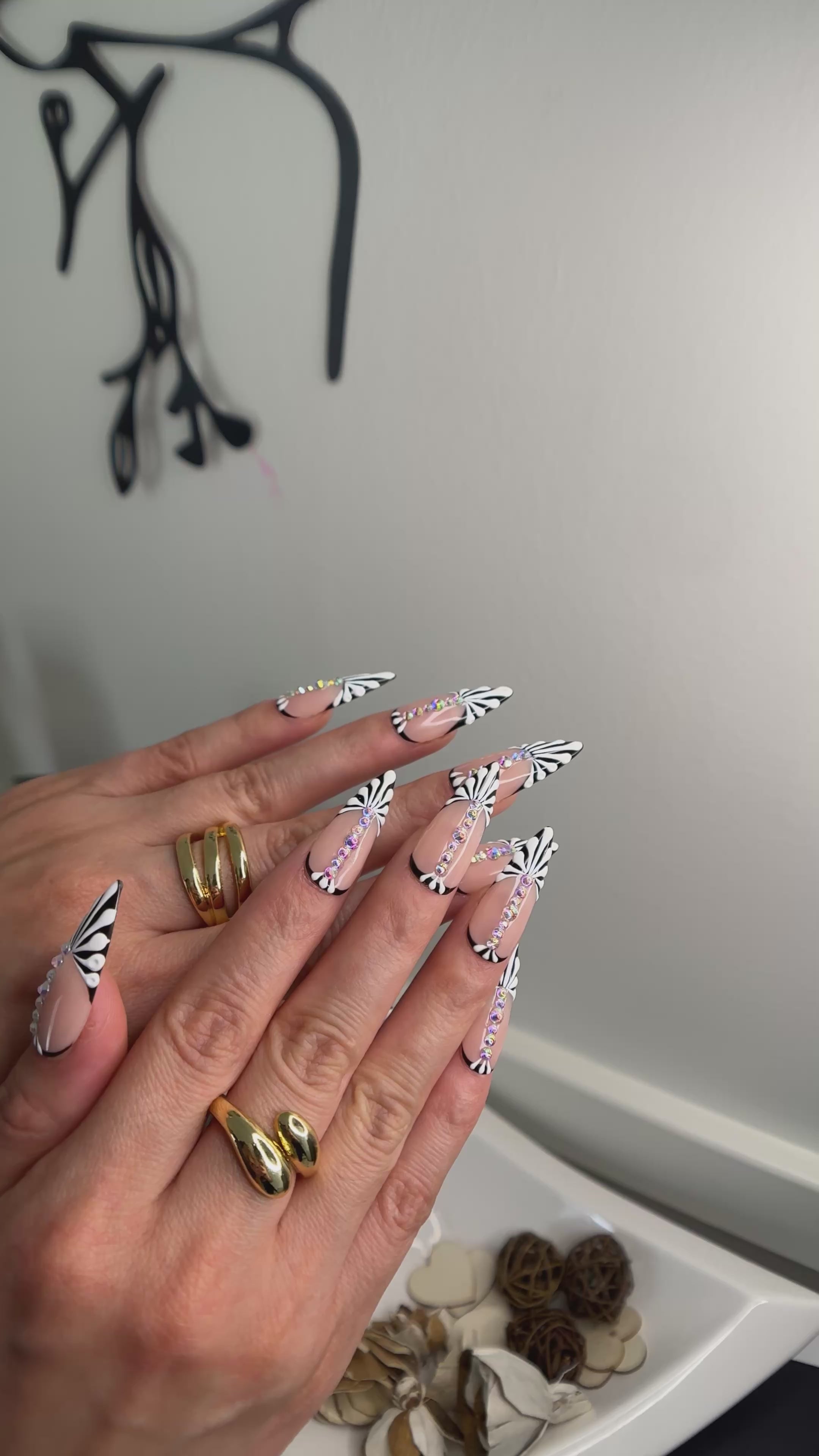 Noir Allure | Luxury Handmade Gel Press-On Nails
